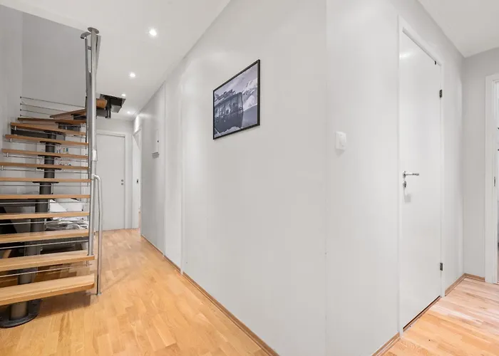 Апартаменты 12-guest - Self Check-in - Large Smart Tv - *